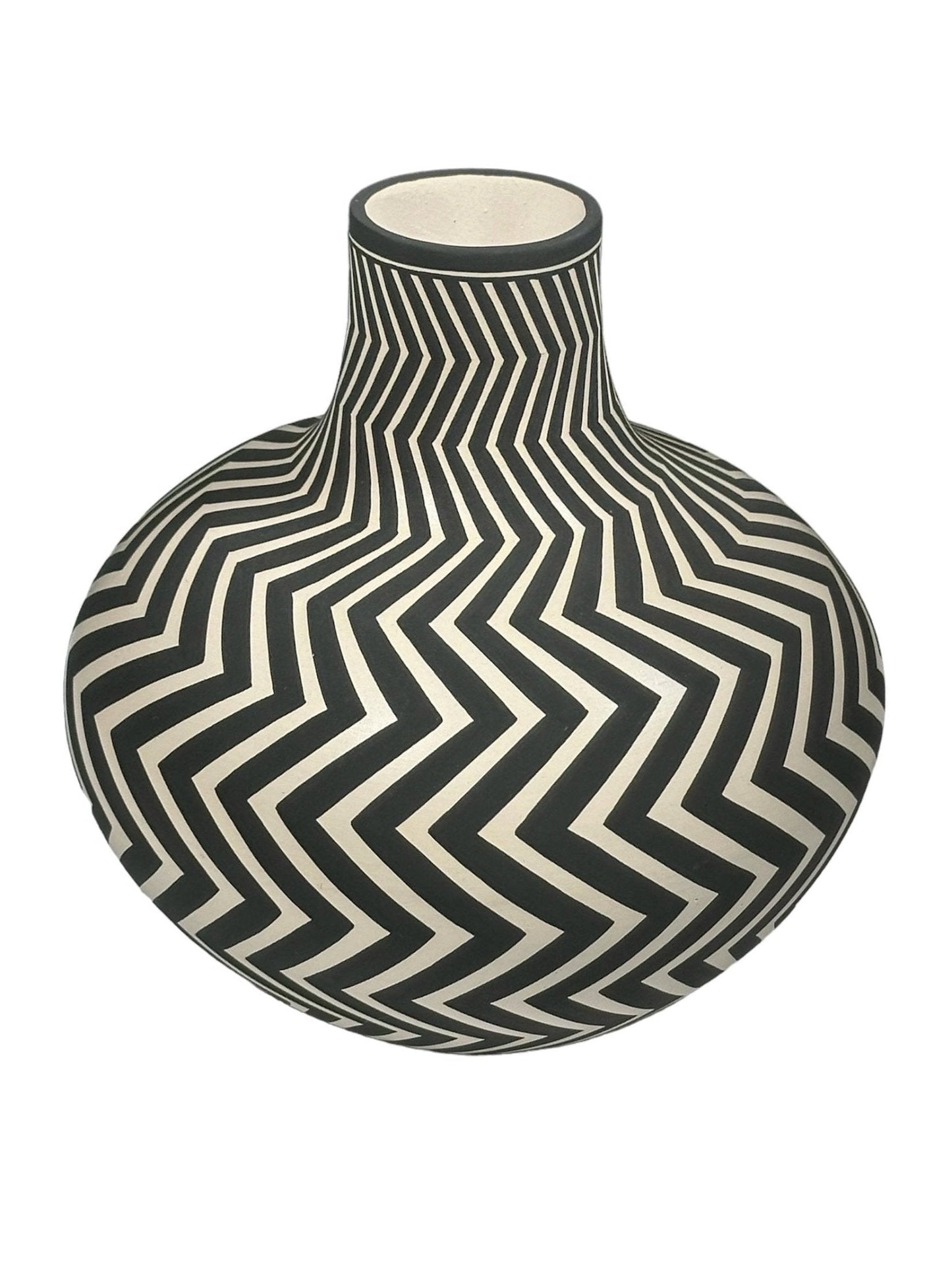 Paula Estevan - Acoma - Black/White Seed Pot - The Art of Broken Pieces