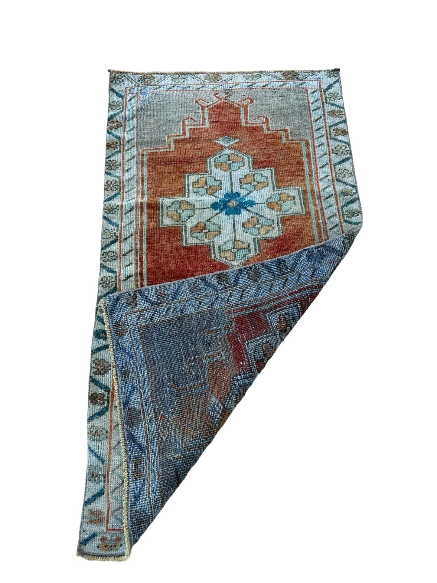 Small Turkish Runner - The Art of Broken Pieces