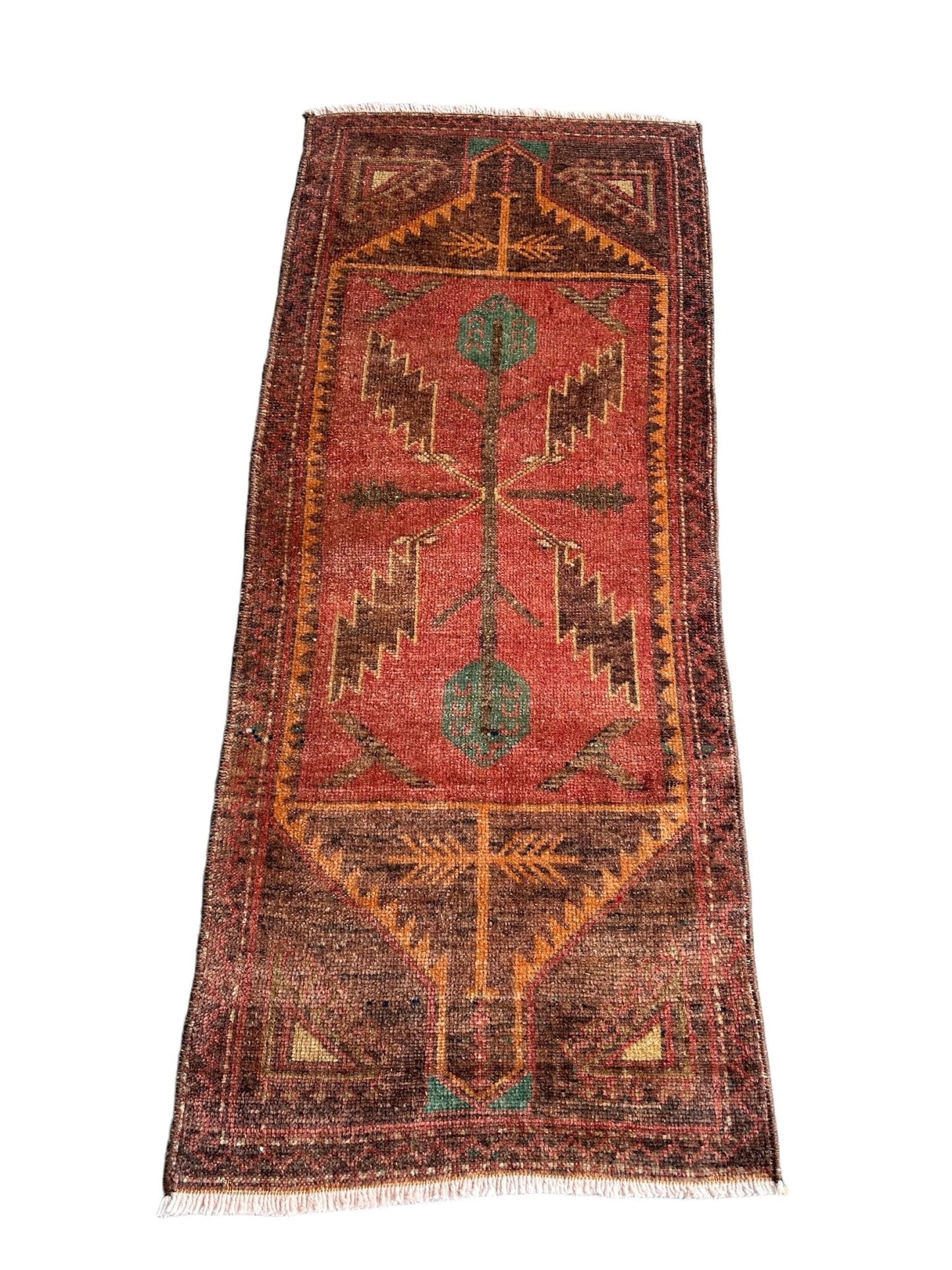 Small Vintage Oushak Area Rug - The Art of Broken Pieces