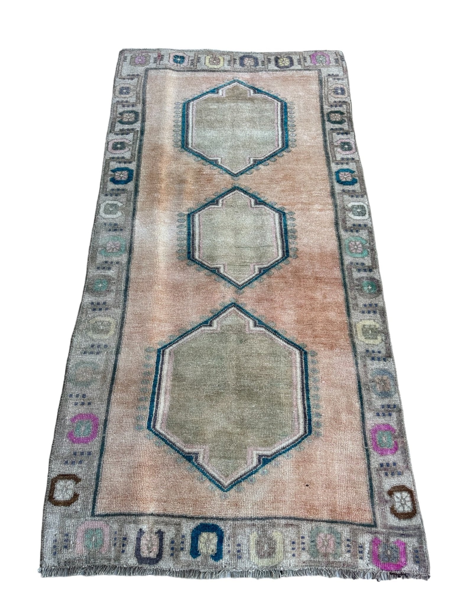 Decorative Turkish Tribal Vintage Rug - The Art of Broken Pieces