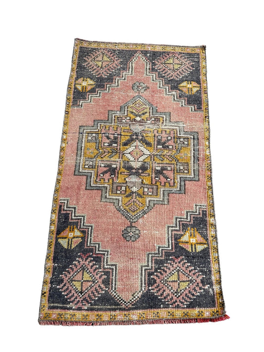 Vintage Rug (Small 20.75" x 39.5" Pink/Yellow/Grey) - The Art of Broken Pieces